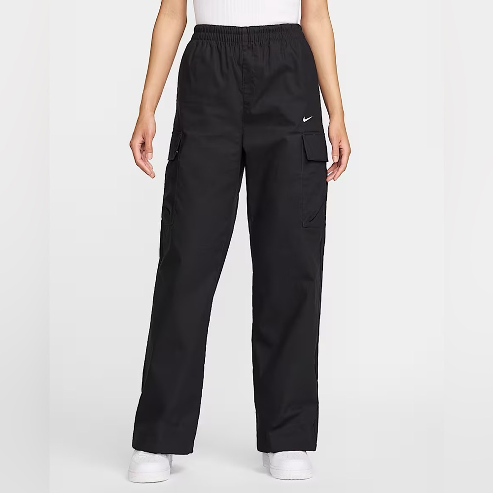 Nike Women's Mid-Rise Cargo Pants